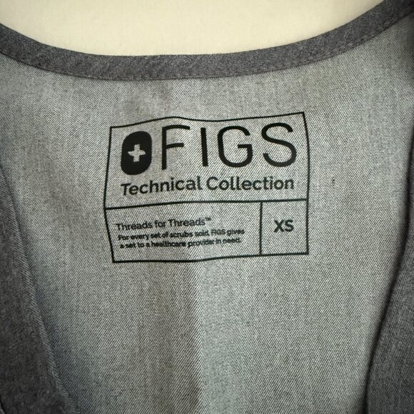 Figs extra small grey scrub top - Picture 2 of 3